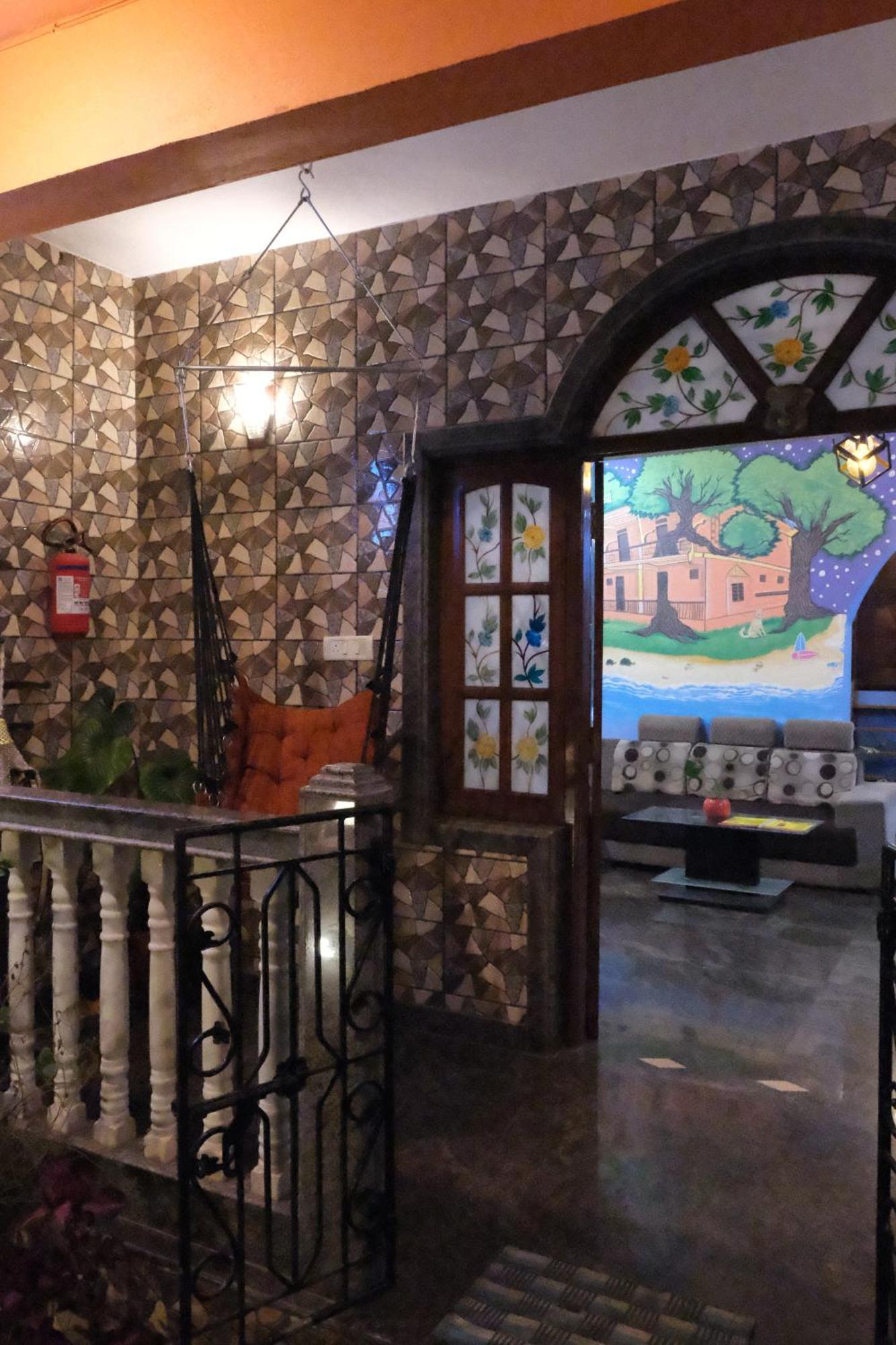 Last Minute Trip Hostel Morjim Zewnętrze zdjęcie